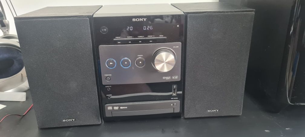 уредба sony уредба HCD -DX 400A DVD receiver като нова