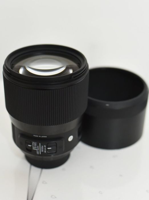 Vand Obiectiv Sigma 135 mm F1.8 montura Nikon