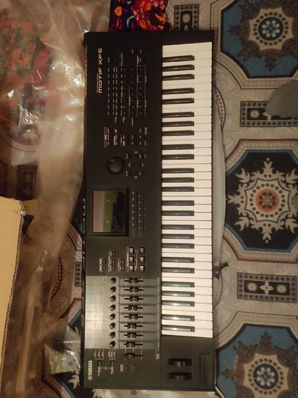 Yamaha motif XF6