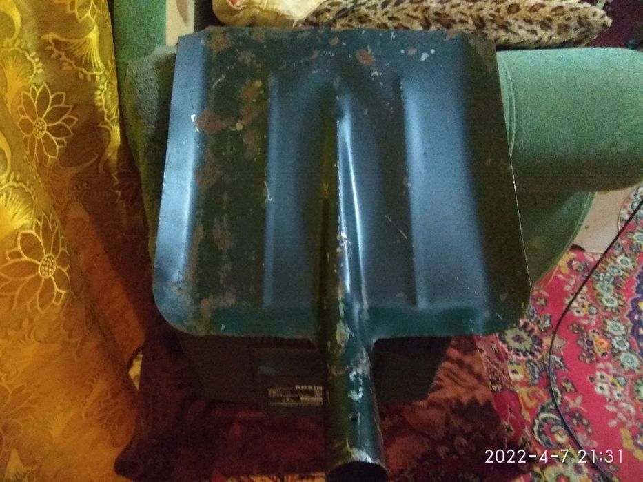 Продам лопату совковую. Металическую. Новая.