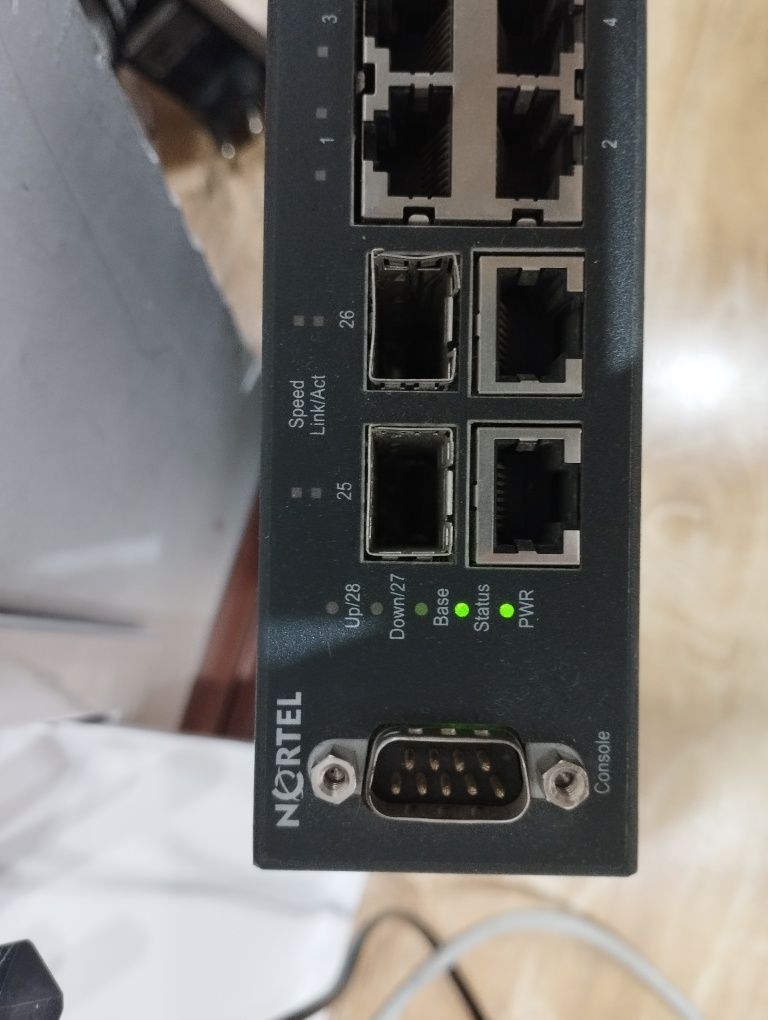 коммутатор (switch) Nortel 2526T