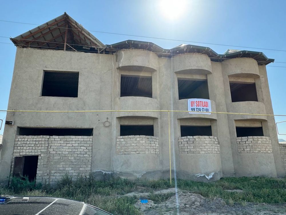Hovli sotiladi juda yaxshi xolatda
