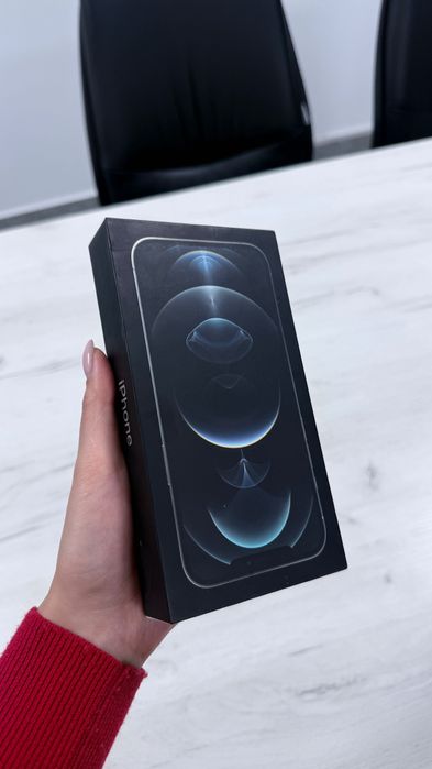 iPhone 12 Pro Max 256 GB (белый цвет)