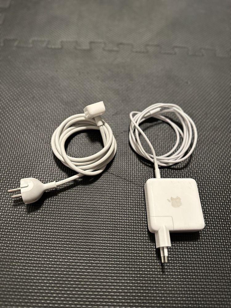 Incarcator Apple Macbook USB-C 61W