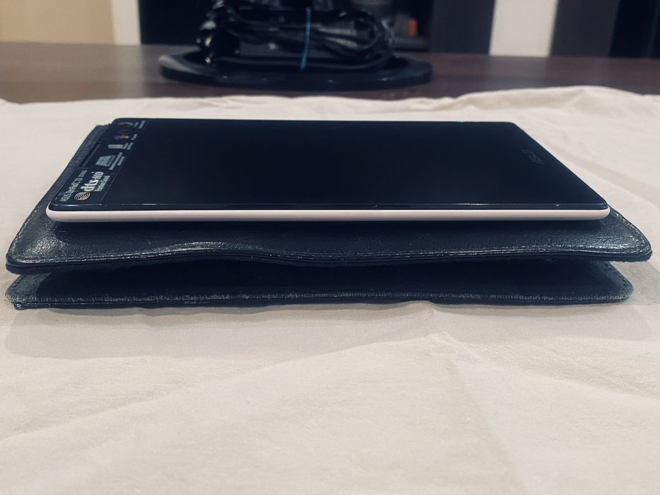 ASUS ZenPad 4G Dual SIM Impecabila Neverlocked