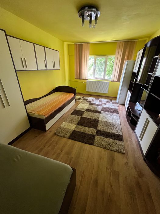 Inchiriere  apartament micalaca