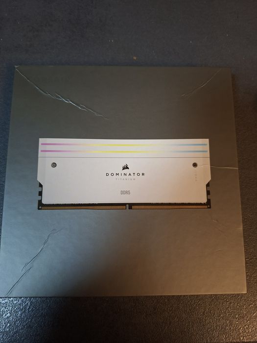 64GB DDR5 6600mhz Corsair Dominator Titanium