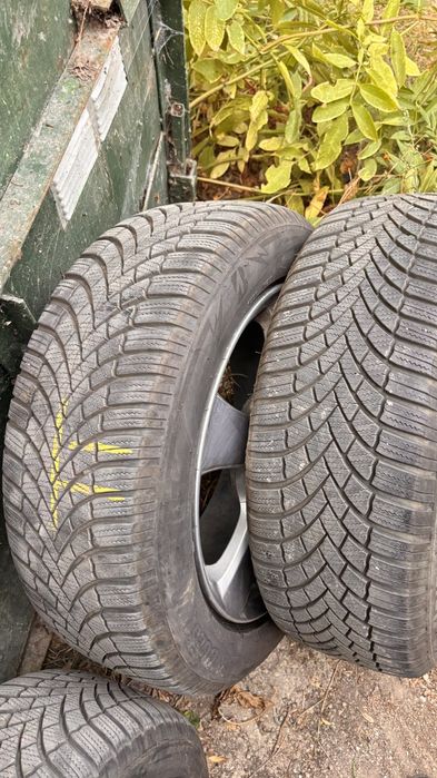 Bridgestone 205/55/16