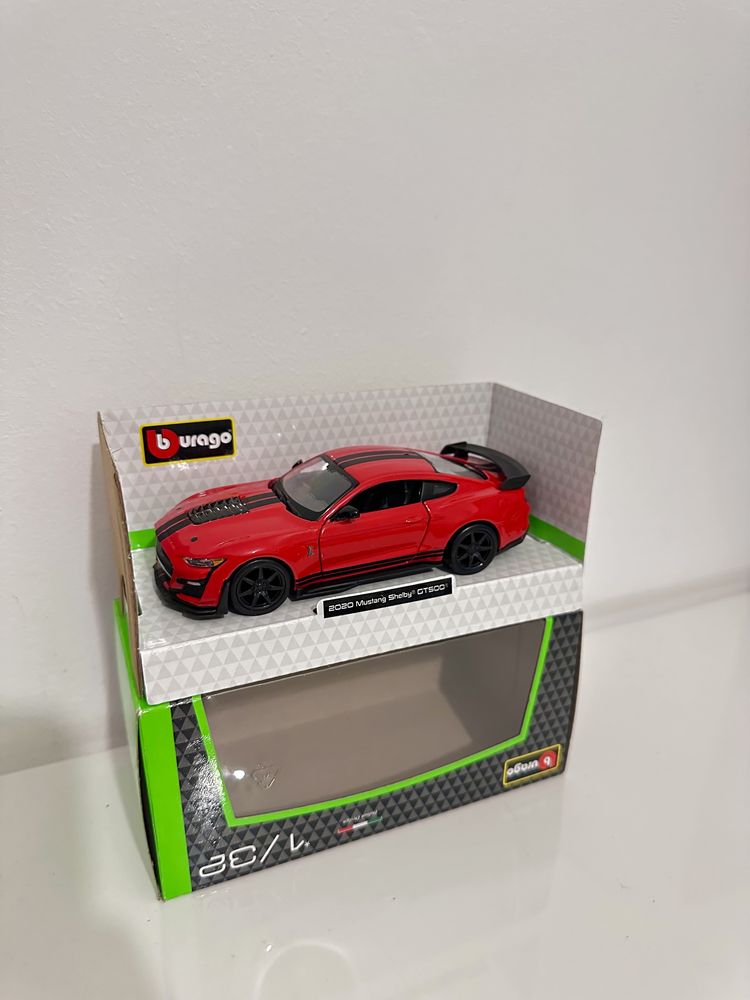 Ford Mustang Shelby GT500 1:32