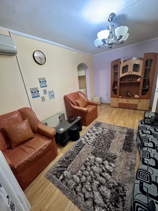 Inchiriez apartament 2 camera zona viziru 1