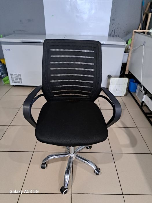 Продам Офисное кресло,,