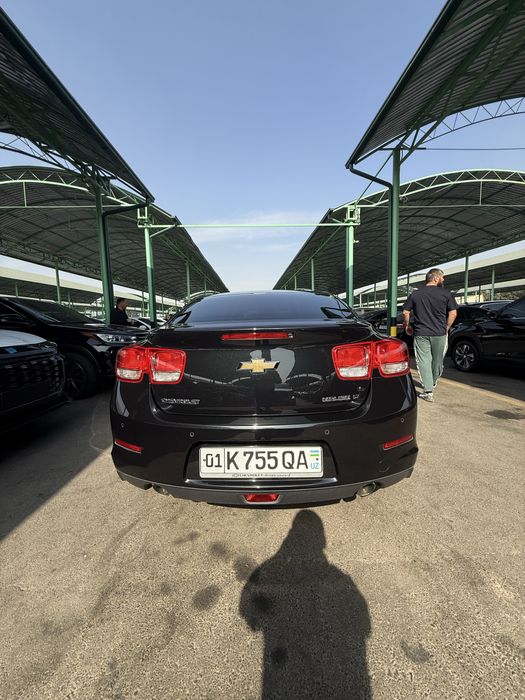 Malibu 1 2 poz sotiladi probeg 22.000km