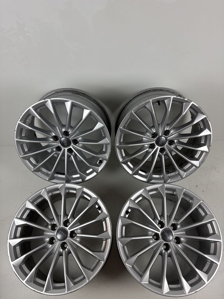 Se vand jante originale Audi R19
