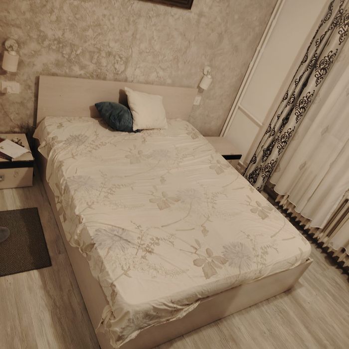 Vand mobilier second hand