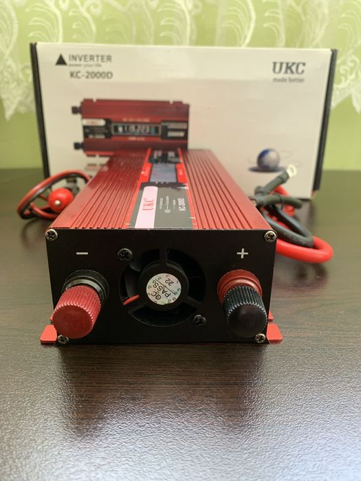Инвентор с дисплей UKC 2000W 12V - 220V