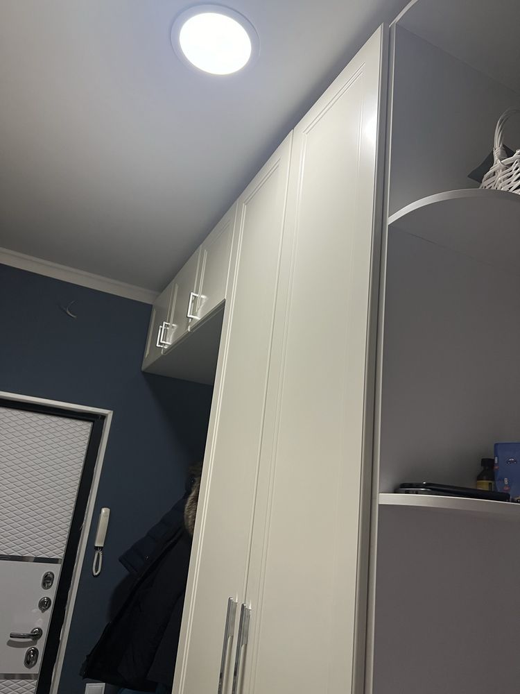 Шкаф для прихожей