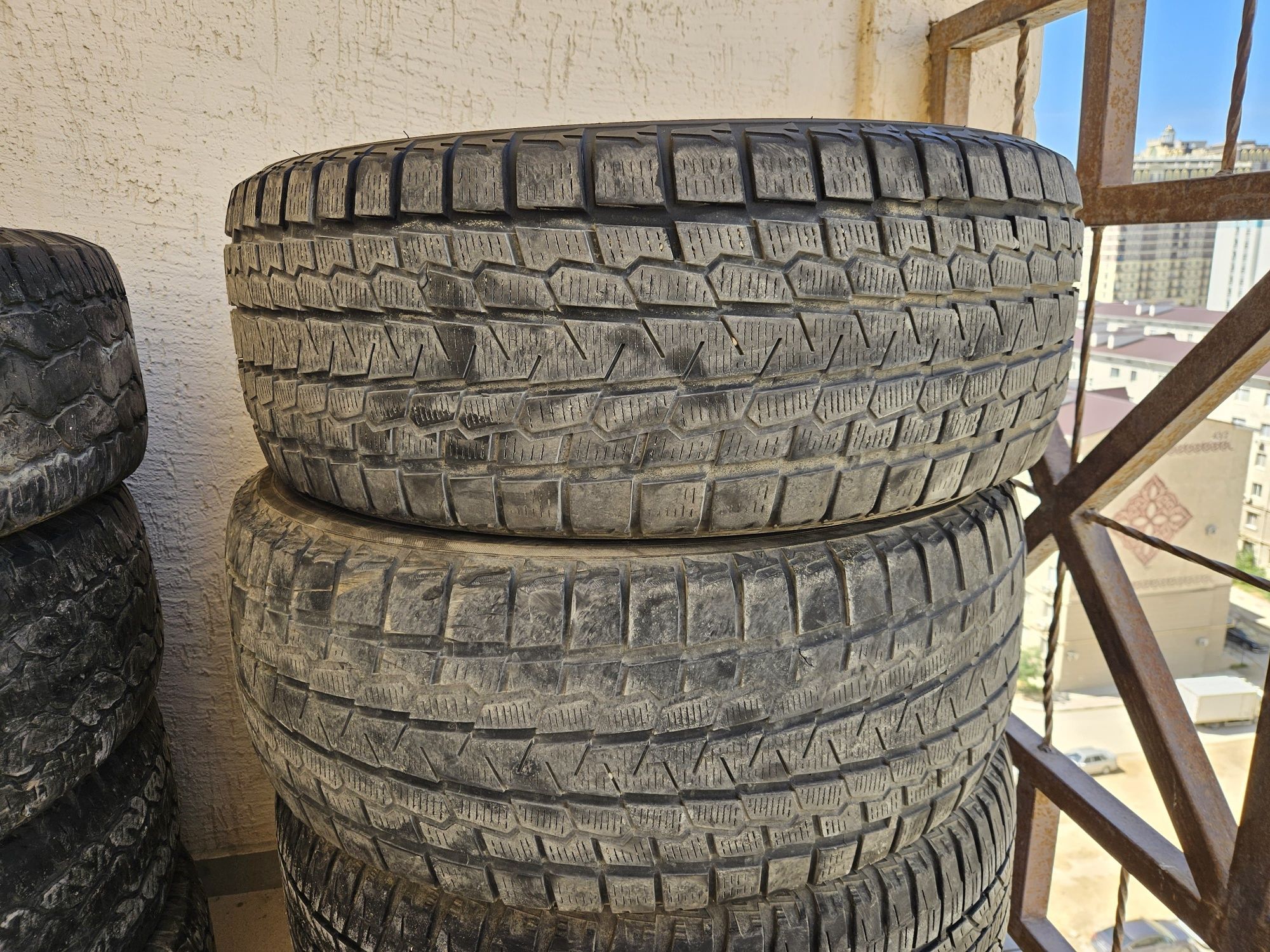 Шины 265/65/17 Yokohama ice GUARD G075