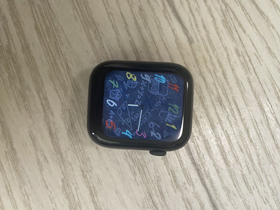 Часовник i8 Pro Max