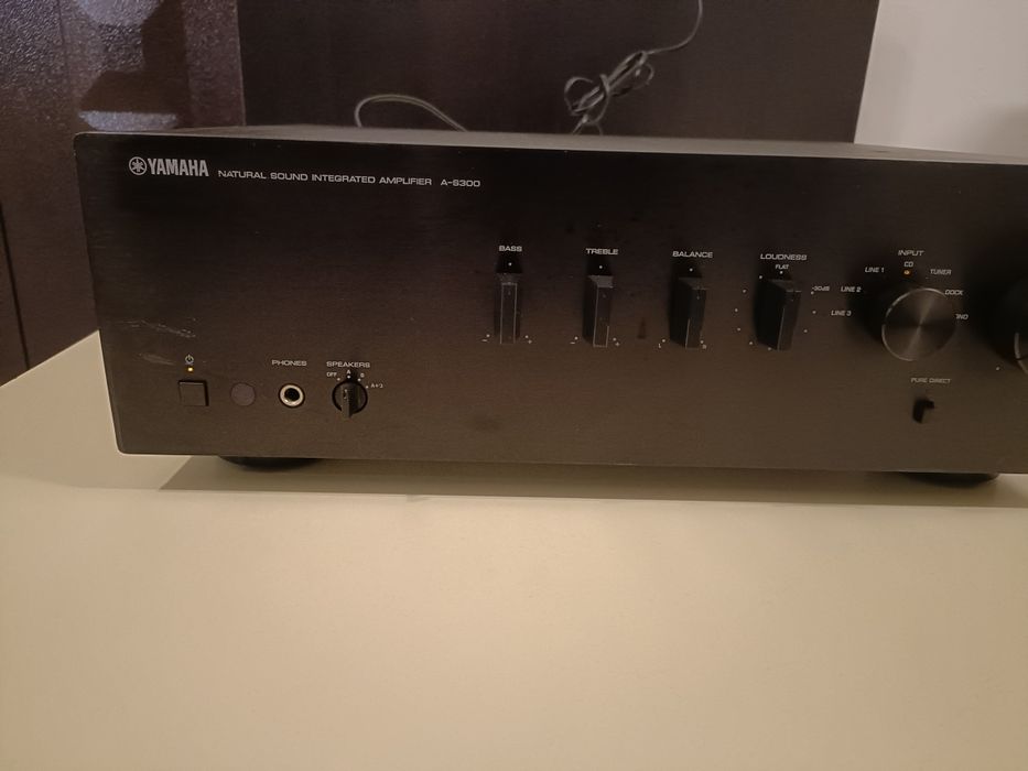 Yamaha AS 300, amplificator stereo 2x100W,  sunet extraordinar!