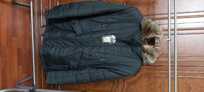 Парка пуховик  фирменный на натуральном меху