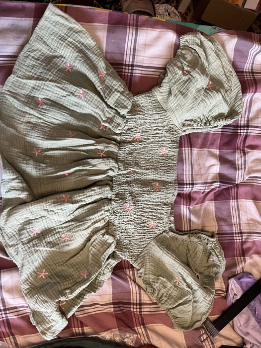 Bluză damă decolteu pătrat flori brodate XL