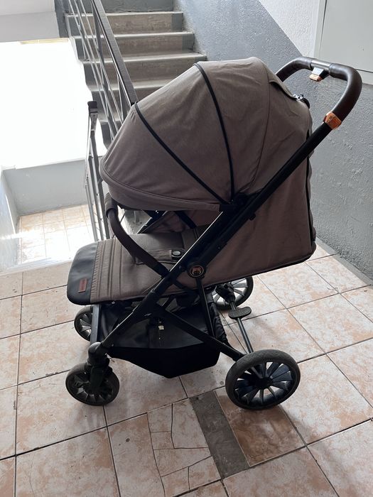 Продам коляску в хорошем состоянии