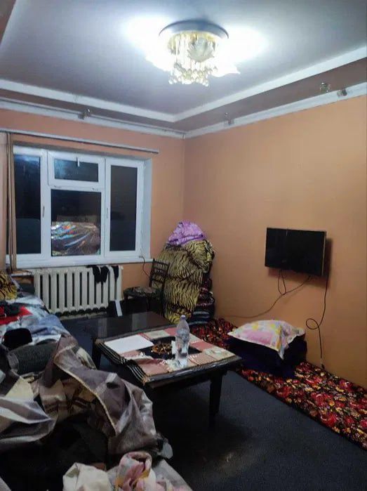 Продаётся 4-комнатная квартира в Алмазарском районе, Себзар!