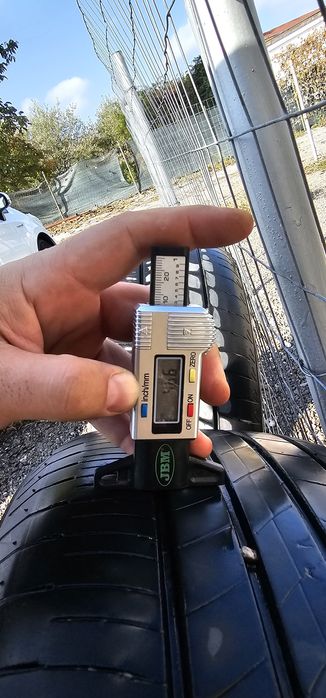 2бр. летни гуми Bridgestone 235/55 19