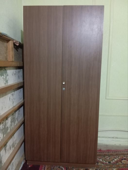 Шкаф сотилади...