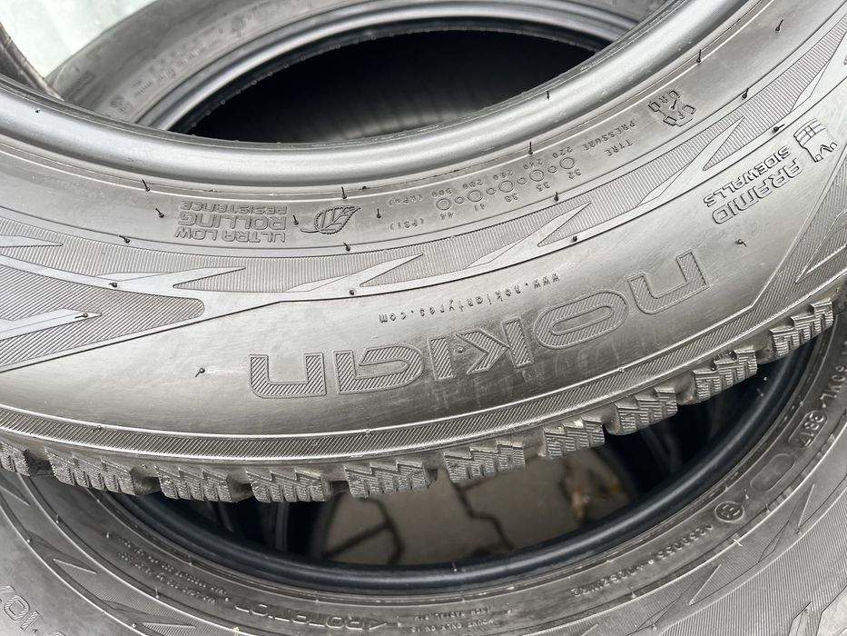 4 anvelope iarna 235/60 R18, Nokian, 6mm profil ramas, DOT 2017