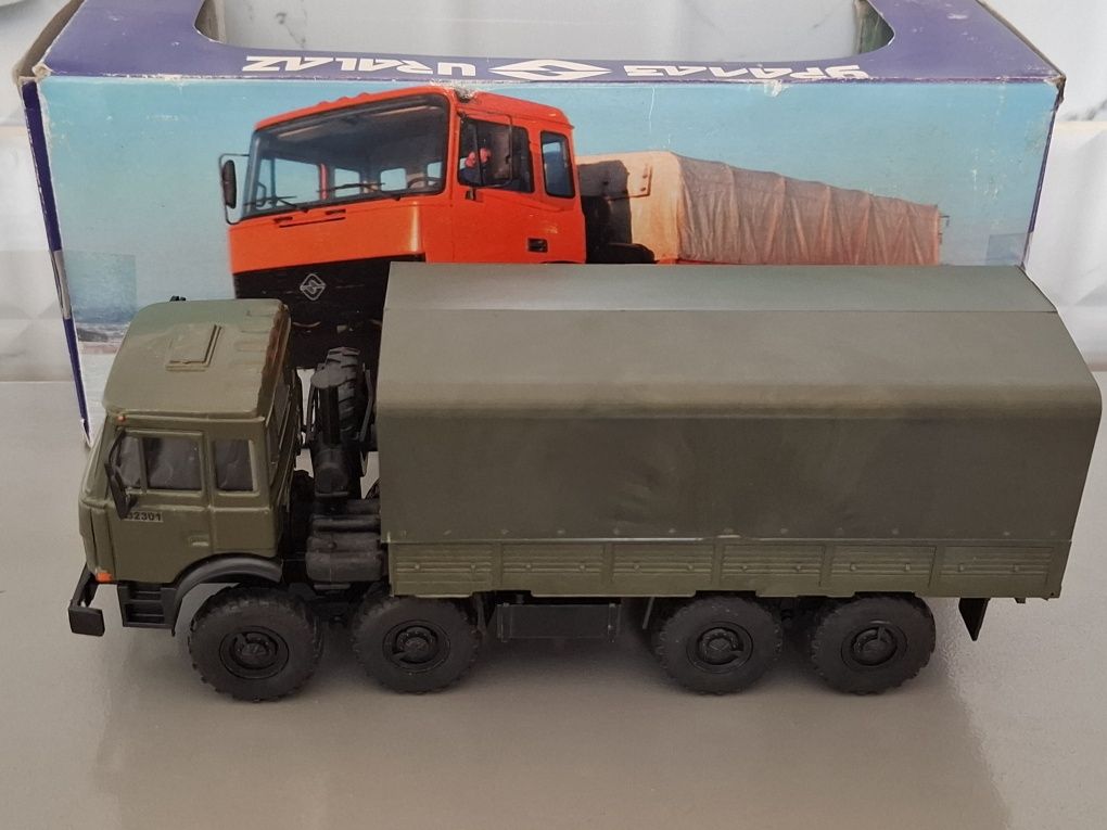 Коллекционная модель УРАЛ 532301, масштаб 1:43