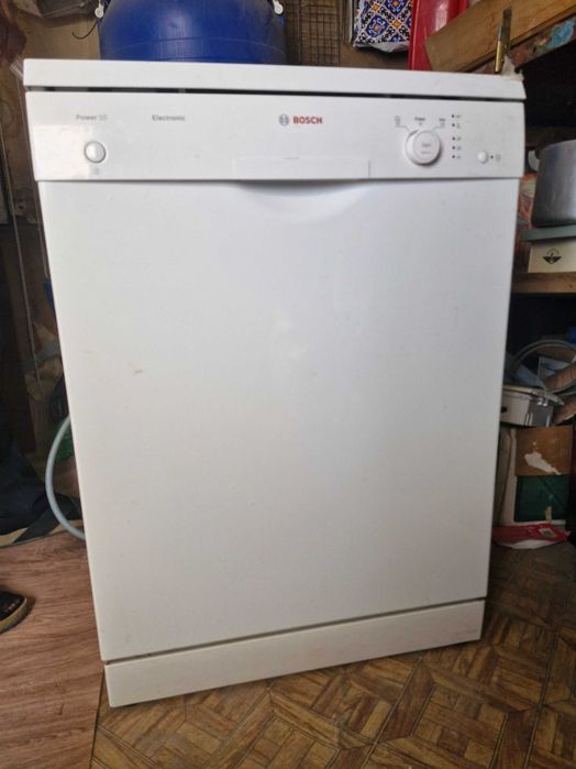 Продам посудомоечную машину