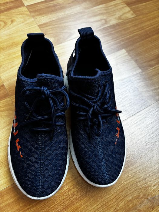 Papuci de panza Coccodrillo, baieti, marimea 31 (18,5 cm), 30 de lei