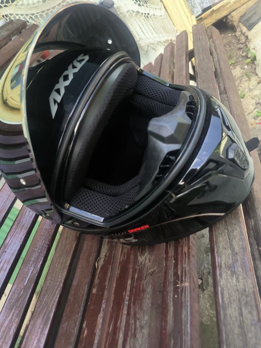 Casca axxis + Mănuși seventy SD