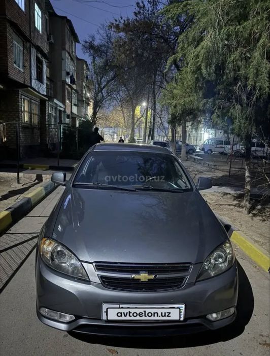 Жетра сотилади. 2016  евро автомат каробка. Холати идеал. Узимники