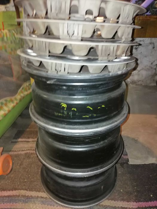 Продавам джанти алуминиеви 15 цола и тасове към тях