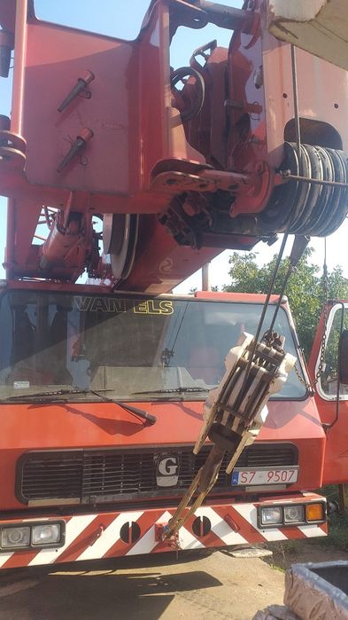 Vand maracara Grove GMK 3040 40 tone 
Motor Mercedes 
Anvelope noi
Bra