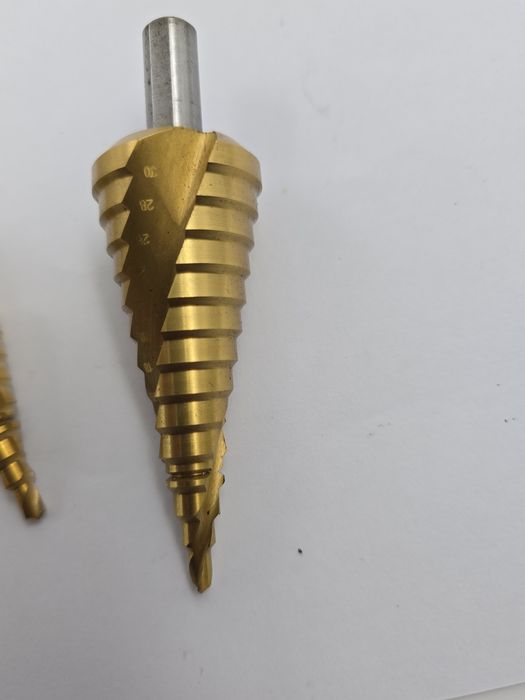 Burghiu con profesional