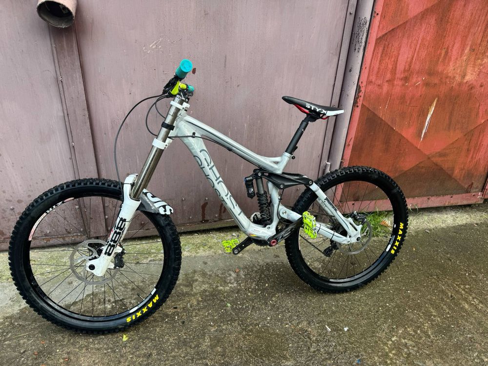 Vand bicicleta ghost