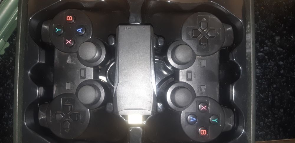 Игровая консоль ...