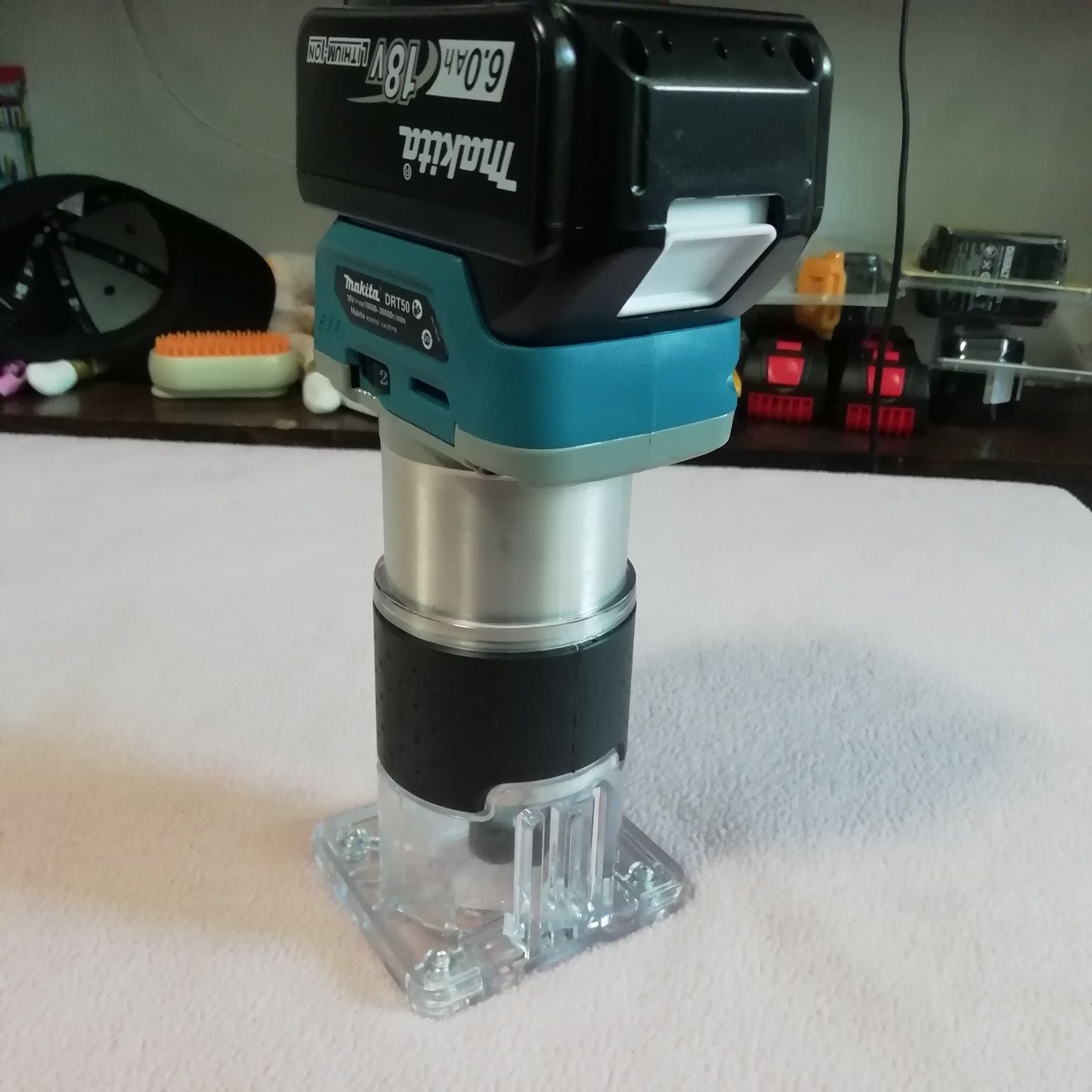Freza Makita DRT50