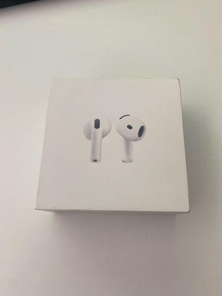 Продам Airpods 4