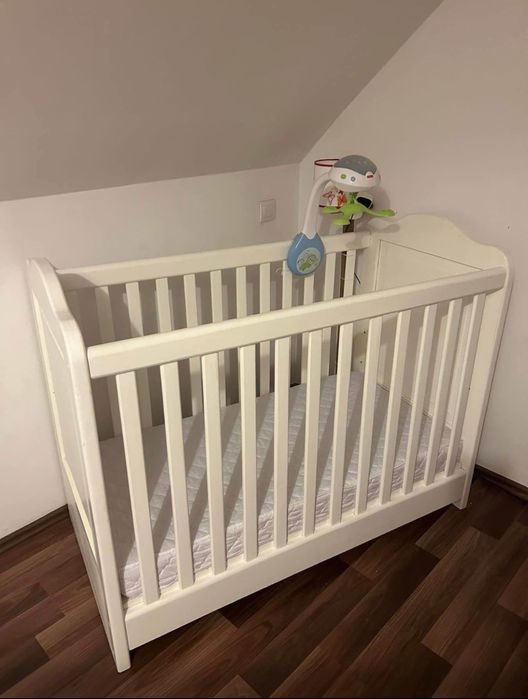 Patut bebe cu saltea……..
