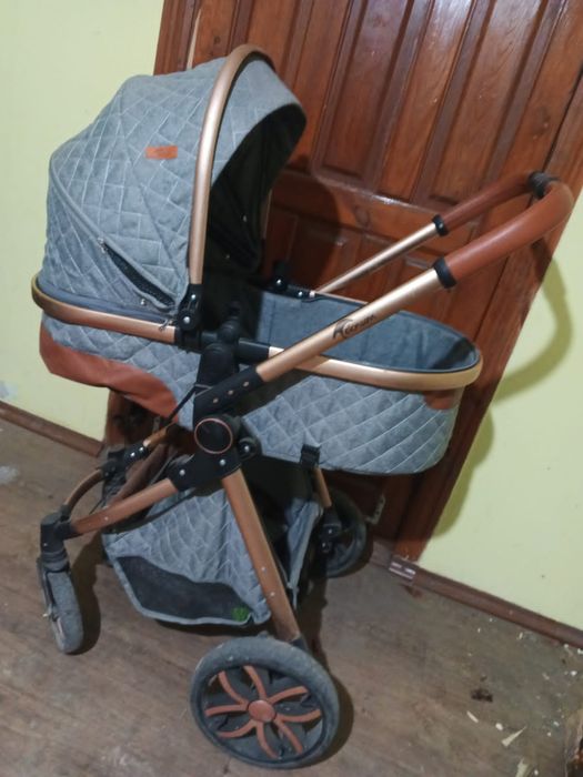 Продам коляску в отличном состоянии