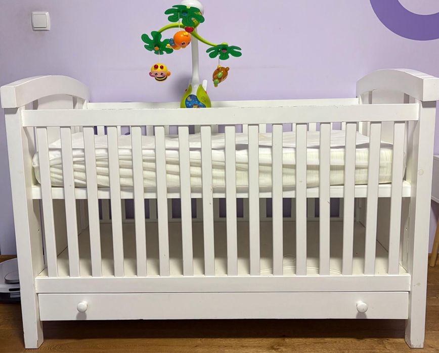 Pat , patut bebe din lemn masiv