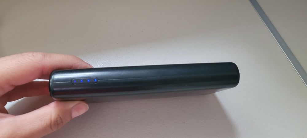 Vând baterie externa 33800