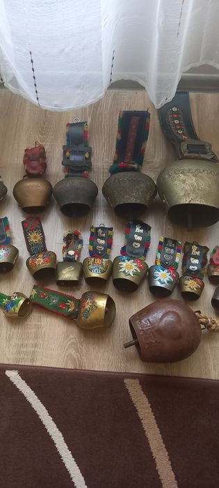 Чанове за кукери и животни