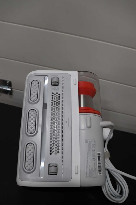 XIAOMI Dust Mite Vacuum 2 Всмукателна мощност 12000Pa, UV светлина