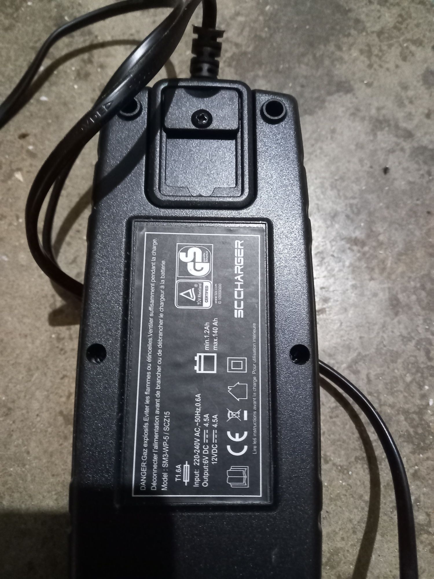 Barcă pescuit +Motor electric +Baterie