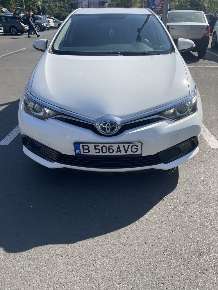 toyota auris hybrid benzina + electric